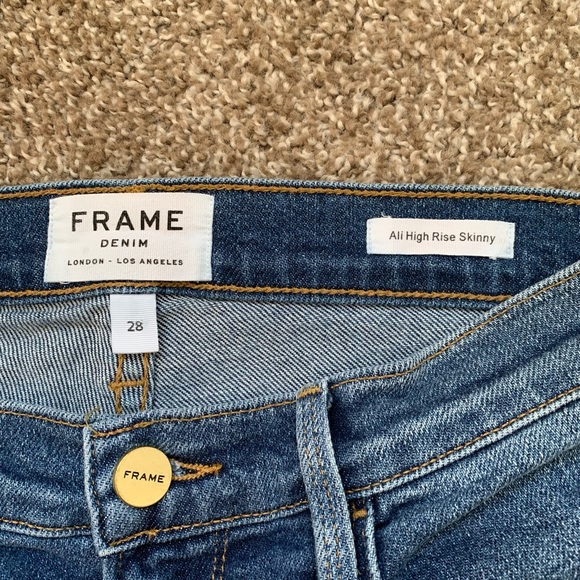 Frame Ali High Rise Skinny Jeans - Picture 3 of 9
